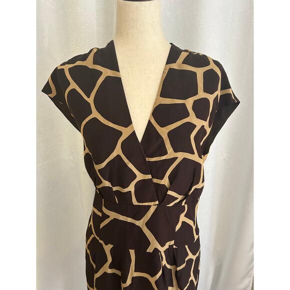 ESCADA Black Label Giraffe Print V-Neck Silk Mid Length Dress - Picture 9 of 12